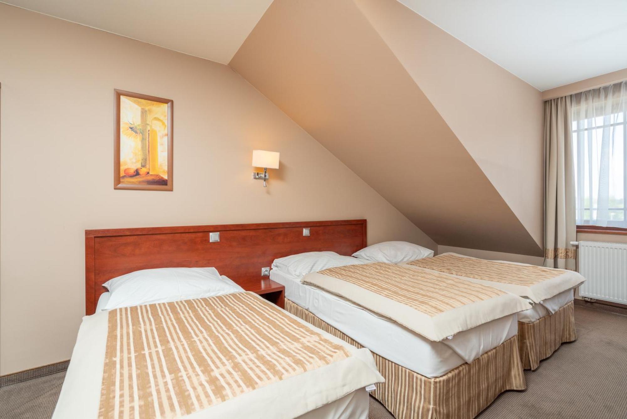 Hotel Badura Wadowice Luaran gambar