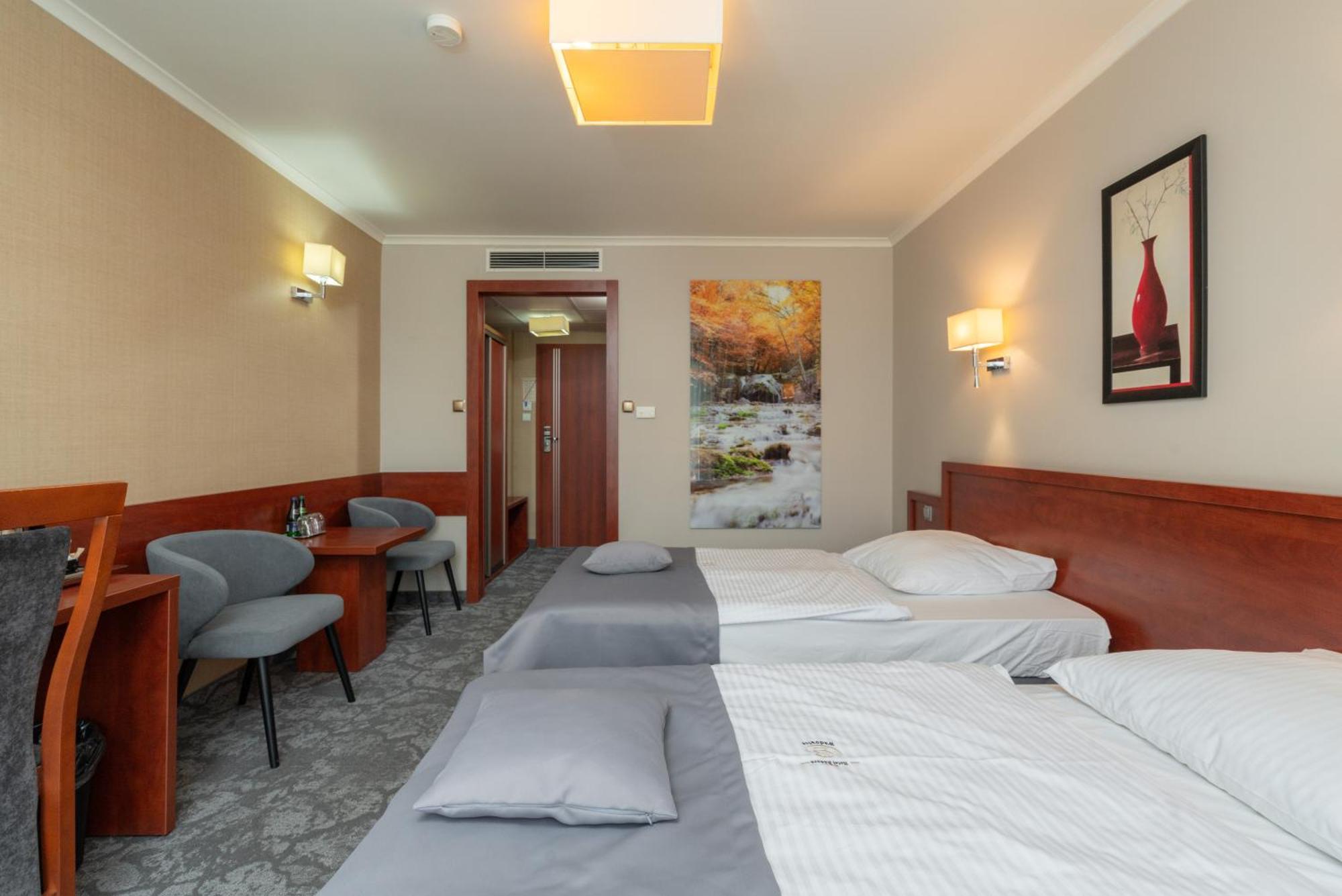 Hotel Badura Wadowice Luaran gambar