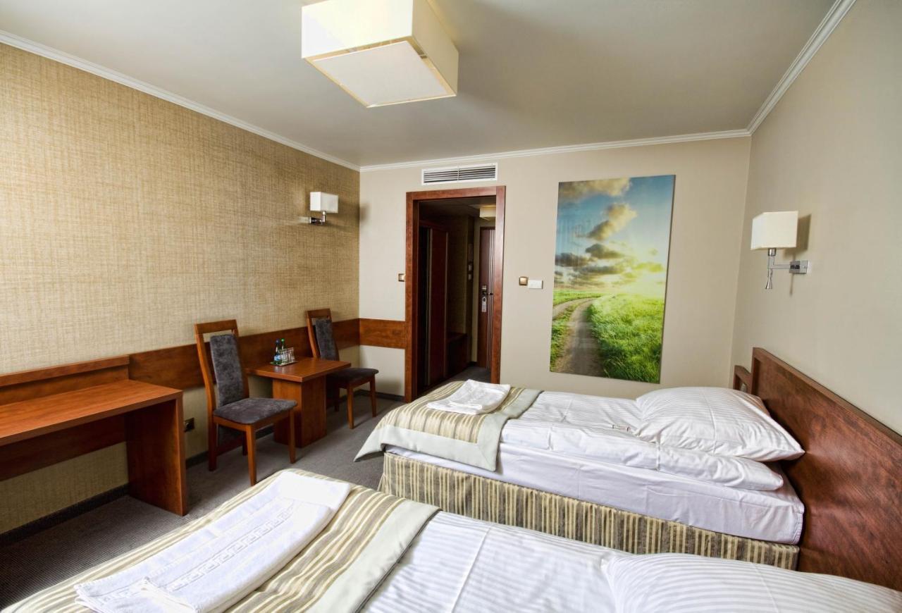 Hotel Badura Wadowice Luaran gambar